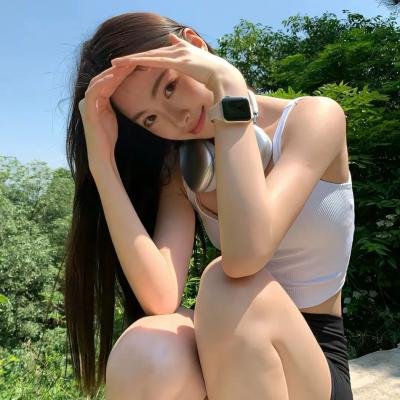 怪兽与女孩海报