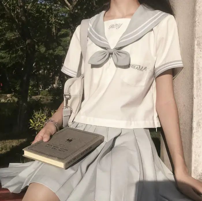曼尼海报
